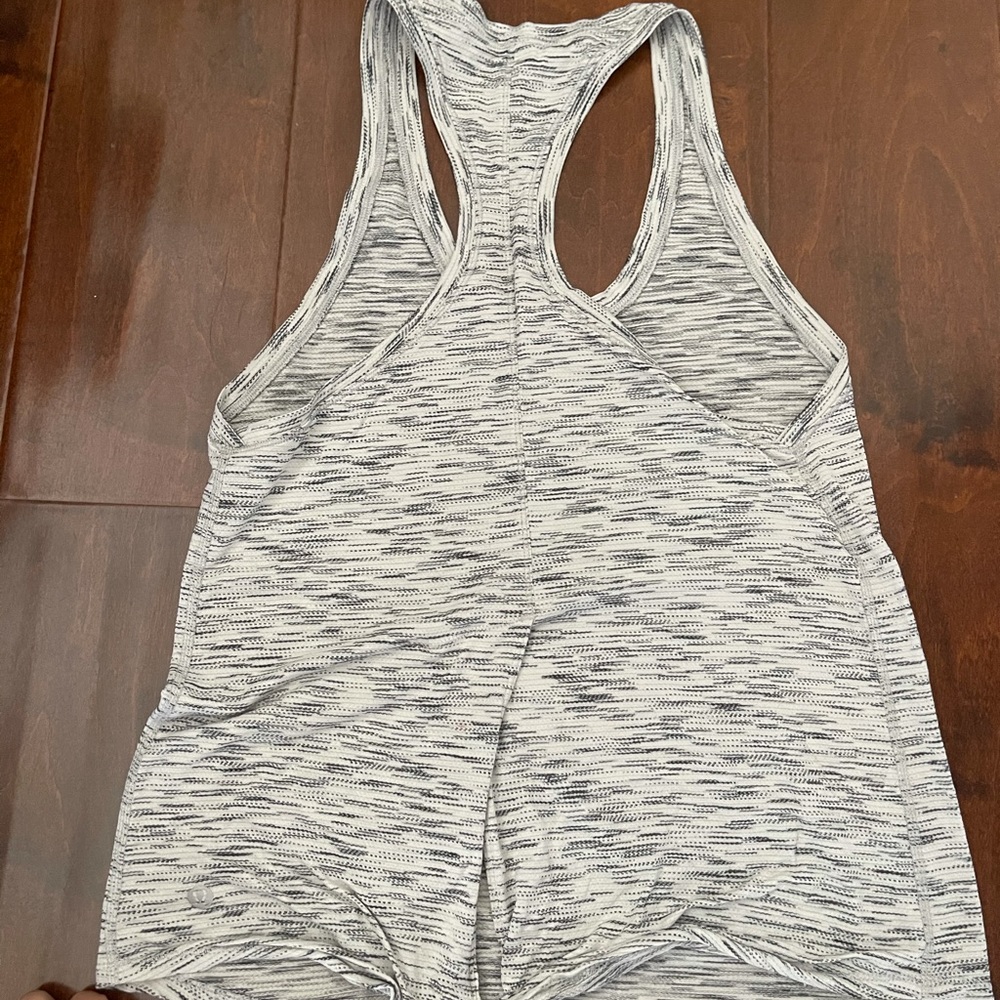 Lululemon Tie It Up Singlet space grey